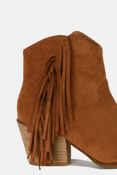 FRINGE BENEFITS SUEDE BOOTS CAMEL - Corporate Amerika Collection