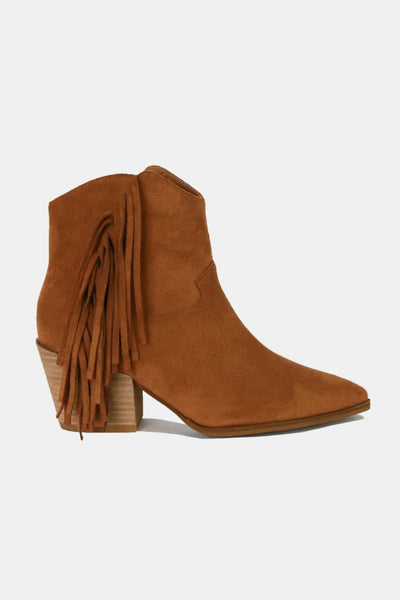 FRINGE BENEFITS SUEDE BOOTS CAMEL - Corporate Amerika Collection